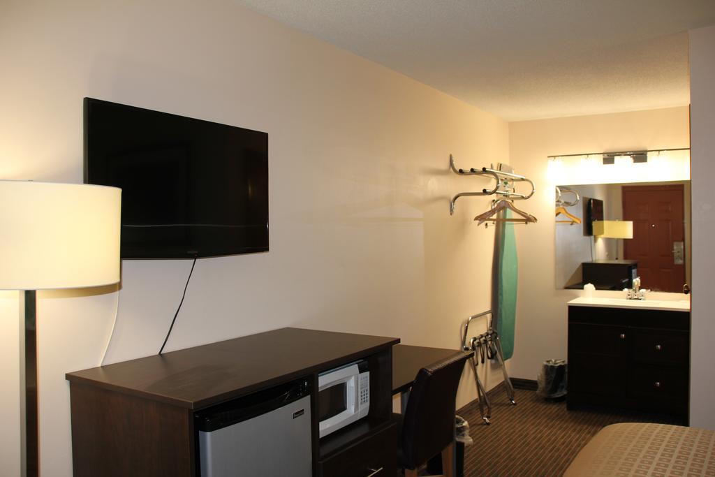 Sterling Inn Near Iag Airport Niagarawatervallen Buitenkant foto